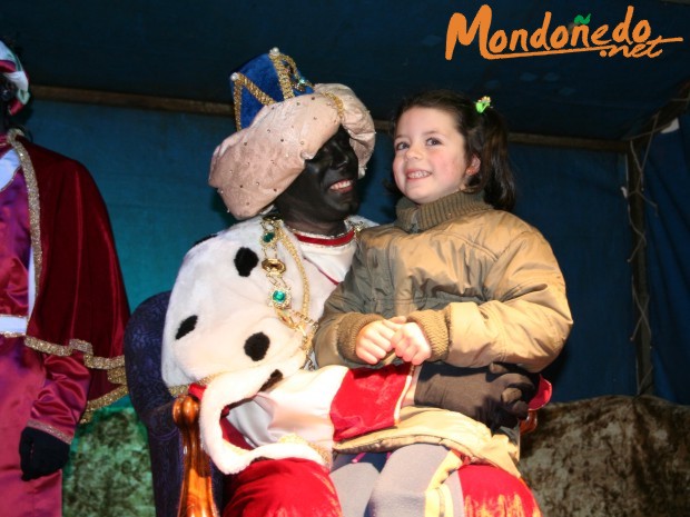 Navidad 2005-06
Los Reyes Magos reciben a los niños de Mondoñedo
