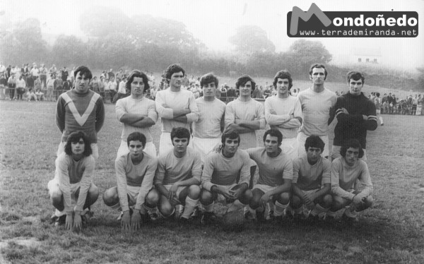 Equipo de fútbol
Equipo del año 1973.
