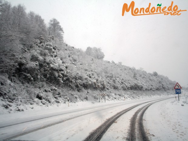 Nevada 2006
Nieve en la nacional 634 a su paso por Mondoñedo
