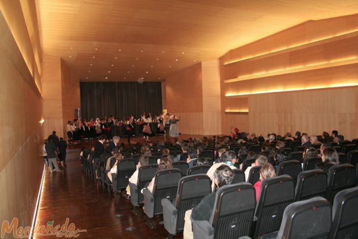 Asociación Cultural de Dumio
Actuación en el auditorio
