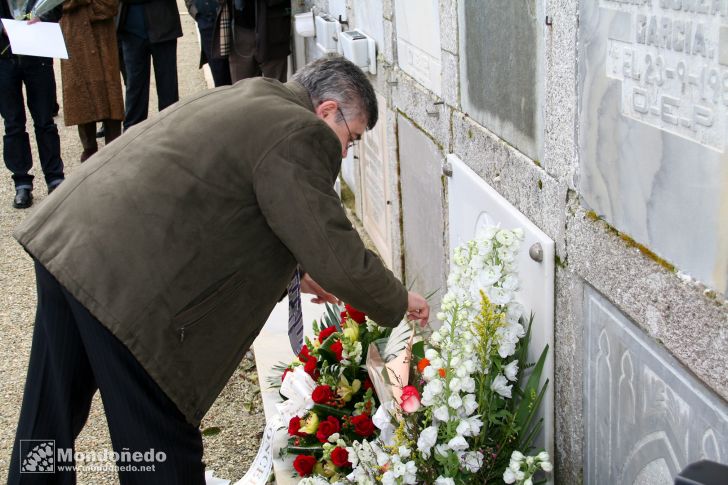 Homenaje a Álvaro Cunqueiro
Ofrenda floral
