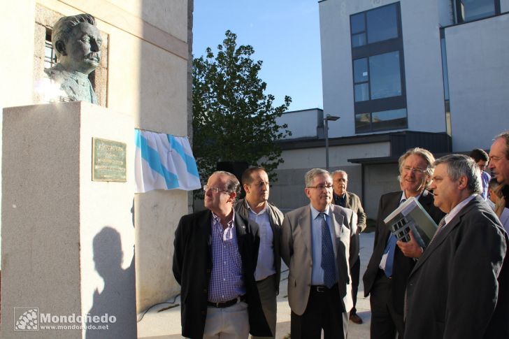 Inauguración Plaza Jaime Cabot
Frente al busto de Pascual Veiga
