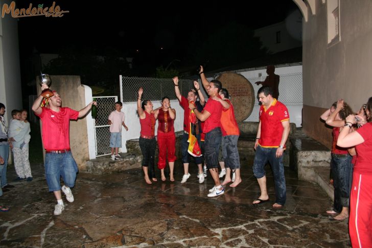 Mondoñedo celebra la victoria de España
Celebración en la Fonte dos Pelamios
